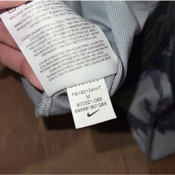 Nike Camouflage Big Swoosh Logo Athletic Shorts Mens Sz M Pockets Active Camo - Picture 5 of 5